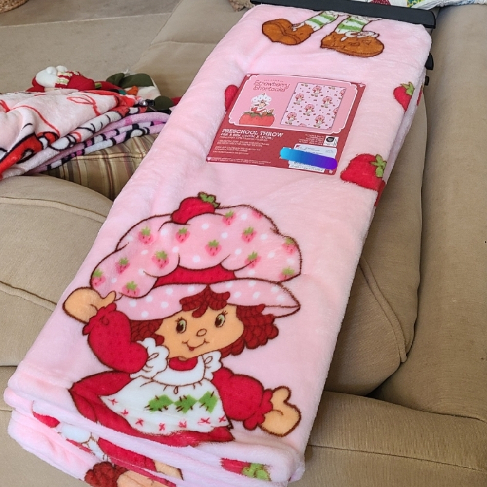Strawberry Shortcake Blanket 🍓